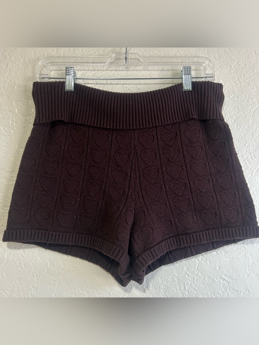 Urban Weekend High-Waist Knit Heart-Pattern Brown Shorts